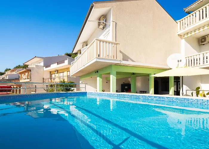 Lägenhet Fortuna - Shared Pool *