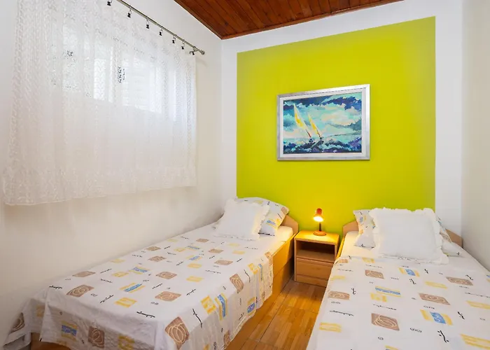 Fortuna - Shared Pool Lägenhet Lokva Rogoznica