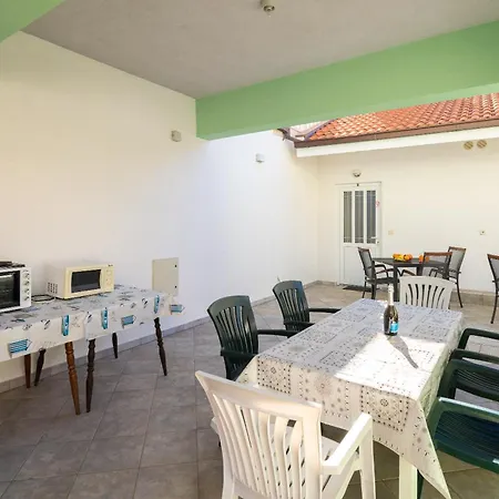 Apartament Fortuna - Shared Pool Lokva Rogoznica