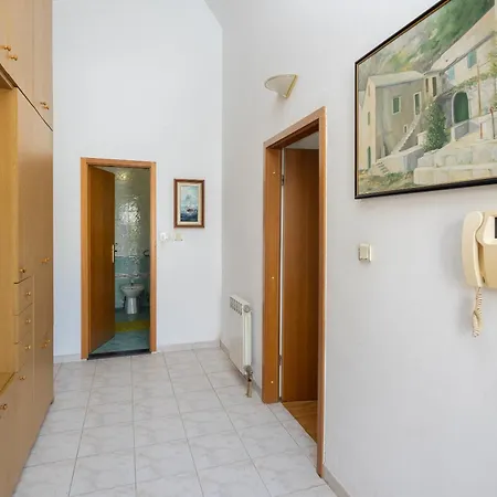 Fortuna - Shared Pool Apartment Lokva Rogoznica