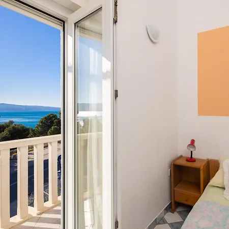 Fortuna - Shared Pool Apartment *