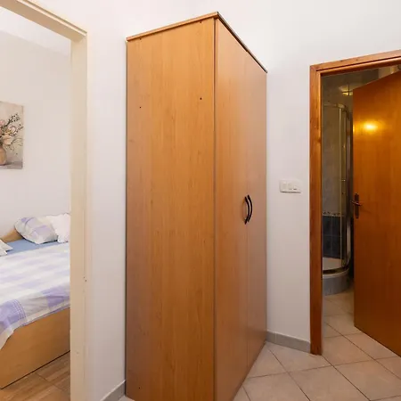 Fortuna - Shared Pool Apartment *