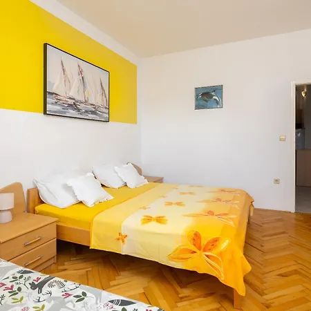 Fortuna - Shared Pool Apartment Lokva Rogoznica