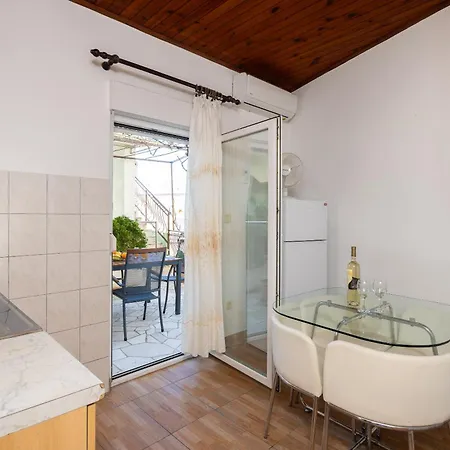 Apartment Fortuna - Shared Pool